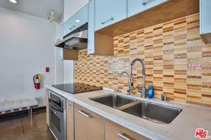 645 W 9th St, Los Angeles, CA 90015 - Photo 42