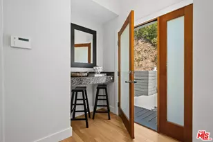 2601 Nichols Canyon Rd, Los Angeles, CA 90046 - Photo 28