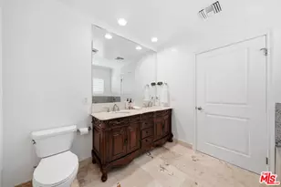 722 S Oxford Ave, Los Angeles, CA 90005 - Photo 22