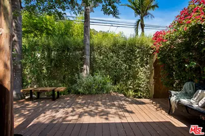 2030 Benedict Canyon Dr, Los Angeles, CA 90210 - Photo 6