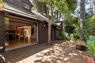 2030 Benedict Canyon Drive, Los Angeles, CA 90210 - Photo 4