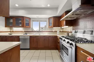 1409 Armacost Ave, Los Angeles, CA 90025 - Photo 10