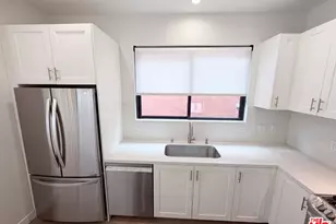 8723 Lookout Mountain Ave, Los Angeles, CA 90046 - Photo 10