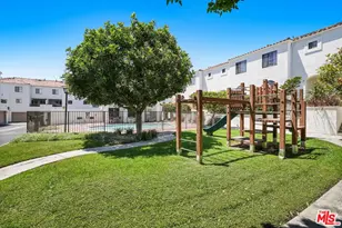 516 W 219th St, Carson, CA 90745 - Photo 28