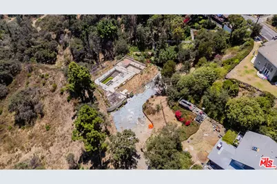 1032 El Medio Ave, Los Angeles, CA 90272 - Photo 2