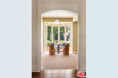 612 Lorraine Blvd, Los Angeles, CA 90005 - Photo 12