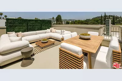 1119 Sanborn Ave, Los Angeles, CA 90029 - Photo 22