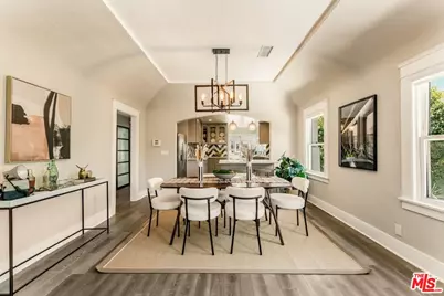 6607 De Longpre Ave, Los Angeles, CA 90028 - Photo 4