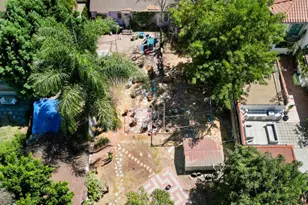 12201 Califa St, Valley Village, CA 91607 - Photo 12