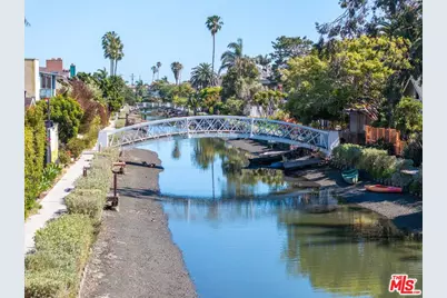 404 Linnie Canal, Venice, CA 90291 - Photo 20