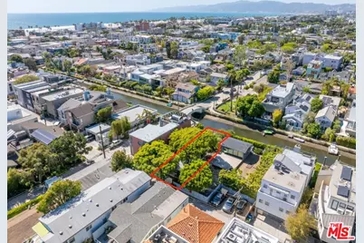 404 Linnie Canal, Venice, CA 90291 - Photo 2