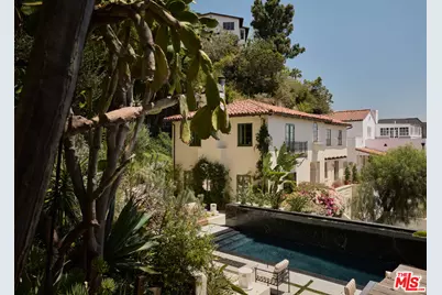 7939 Hillside Ave, Los Angeles, CA 90046 - Photo 18