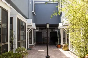 36 Navy St, Los Angeles, CA 90291 - Photo 2