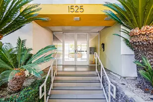 1525 N Hayworth Ave, Los Angeles, CA 90046 - Photo 2