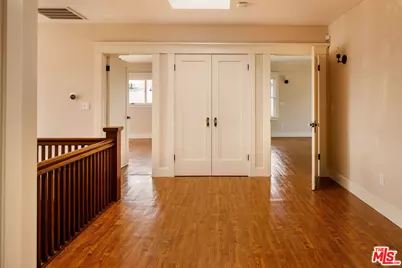 1502 S Victoria Ave, Los Angeles, CA 90019 - Photo 32