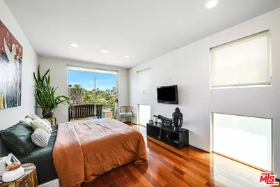 417 Venice Way, Los Angeles, CA 90291 - Photo 18