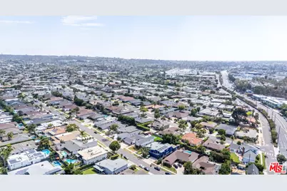 6704 Bedford Ave, Los Angeles, CA 90056 - Photo 42