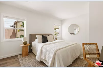 8421 Airlane Ave, Los Angeles, CA 90045 - Photo 14