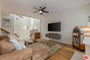20950 Oxnard St, Woodland Hills, CA 91367 - Photo 6
