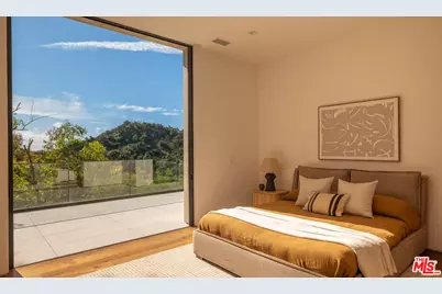12752 Mulholland Dr, Los Angeles, CA 90210 - Photo 42