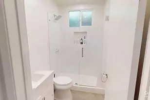 320 Grand Blvd, Los Angeles, CA 90291 - Photo 50