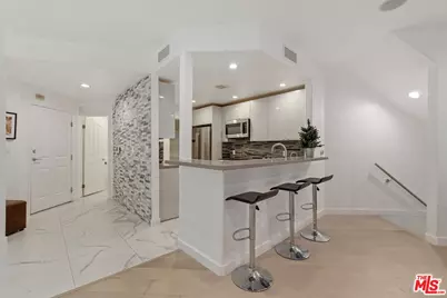 1160 Granville Ave #108, Los Angeles, CA 90049 - Photo 14