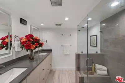 1160 Granville Ave #108, Los Angeles, CA 90049 - Photo 36