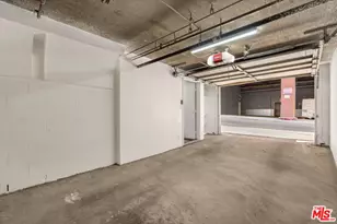 1160 Granville Ave, Los Angeles, CA 90049 - Photo 44