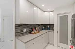 1160 Granville Ave, Los Angeles, CA 90049 - Photo 8