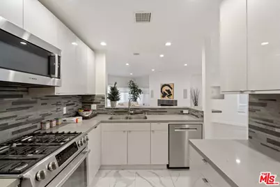 1160 Granville Ave #108, Los Angeles, CA 90049 - Photo 10
