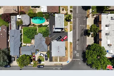 1138 N Parish Pl, Burbank, CA 91506 - Photo 4