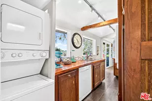 19899 Grand View Dr, Topanga, CA 90290 - Photo 8