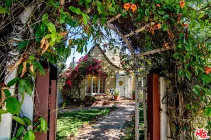 14413 Valley Vista Blvd, Sherman Oaks, CA 91423 - Photo 2