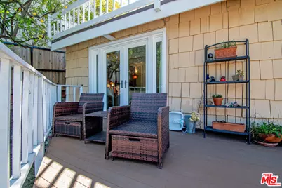 14413 Valley Vista Blvd, Sherman Oaks, CA 91423 - Photo 22