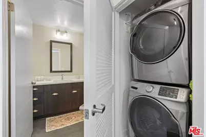 2974 Ripple Pl #202, Los Angeles, CA 90039 - Photo 8