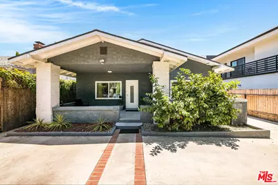 838 N Ridgewood Pl, Los Angeles, CA 90038 - Photo 1