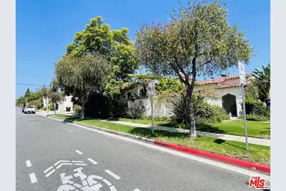 201 N Doheny Dr, Beverly Hills, CA 90211 - Photo 4