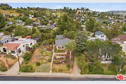 1842 Phillips Way, Los Angeles, CA 90042 - Photo 20