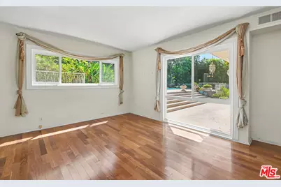 108 N Thurston Ave, Los Angeles, CA 90049 - Photo 50