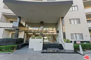 7250 Franklin Ave, Los Angeles, CA 90046 - Photo 32