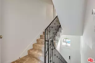 10924 Bloomfield St, Los Angeles, CA 91602 - Photo 6
