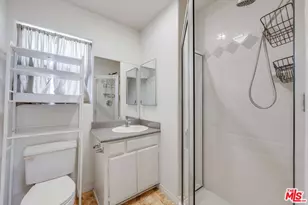 10924 Bloomfield St, Los Angeles, CA 91602 - Photo 16