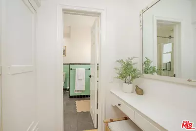 4712 Burnet Ave, Los Angeles, CA 91403 - Photo 18