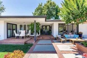 4678 White Oak Ave, Los Angeles, CA 91316 - Photo 14