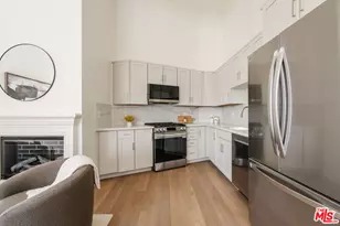 11011 Huston St, North Hollywood, CA 91601 - Photo 14