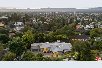 18065 Boris Dr, Los Angeles, CA 91316 - Photo 2