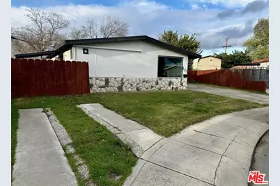 111 W 23 Rd St, Tracy, CA 95376 - Photo 2