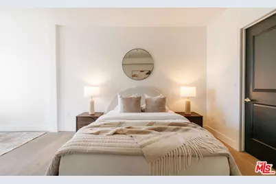 11011 Huston St #Ph3, North Hollywood, CA 91601 - Photo 32