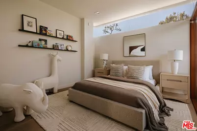 212 S Saltair Ave, Los Angeles, CA 90049 - Photo 28