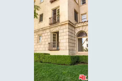 109 N Sycamore Ave #102, Los Angeles, CA 90036 - Photo 22